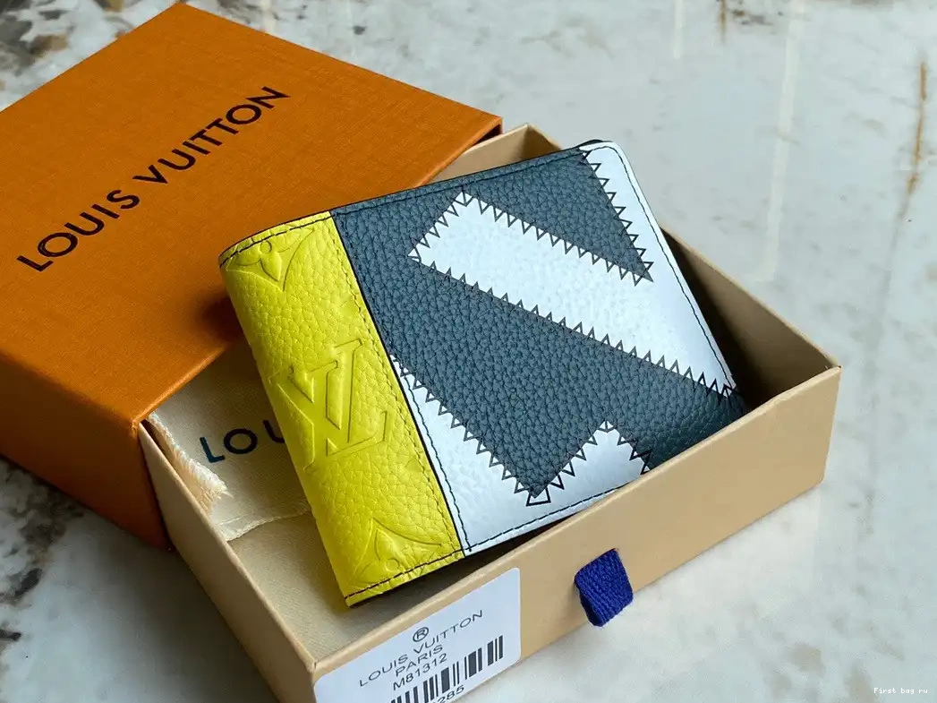 First bag ru VUITTON PF LOUIS SLENDER 0609